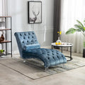 Chaise longue reclinabile imbottita in velluto con bottoni, cuscino e piedini in acrilico