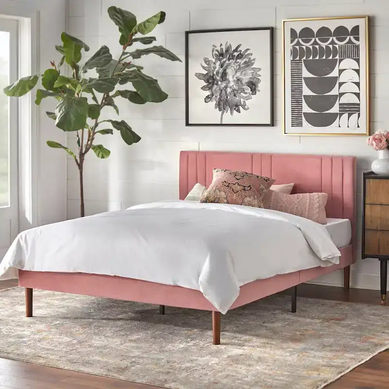 Letto matrimoniale con piattaforma e rivestimento imbottito