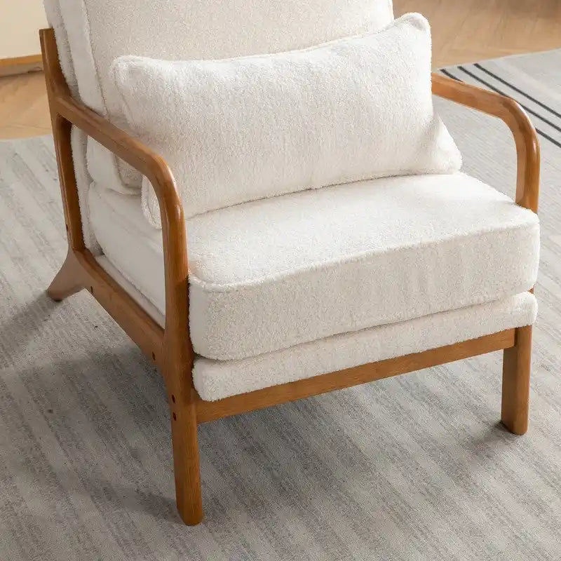 Poltrona decorativa in stile metà secolo in legno massello con rivestimento bouclé e cuscino